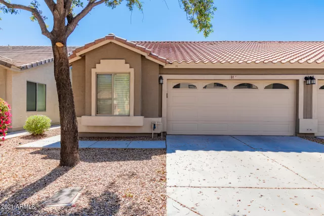 MLS: 6219552 Condo For Sale