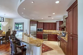 Photo #6: 6219710 Listing 