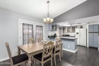 Photo #6: 6219861 Listing