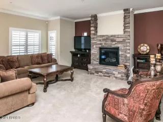 Photo #4: 6219892 Listing