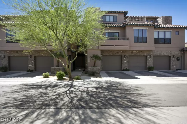 MLS: 6219910 Condo For Sale