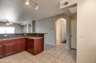 Photo #5: 6220005 Listing 