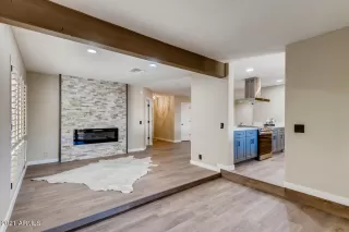 Photo #6: 6220060 Listing 