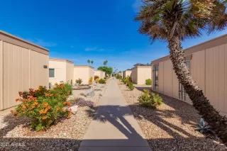 Photo #3: 6220154 Listing