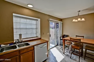 Photo #4: 6220282 Listing