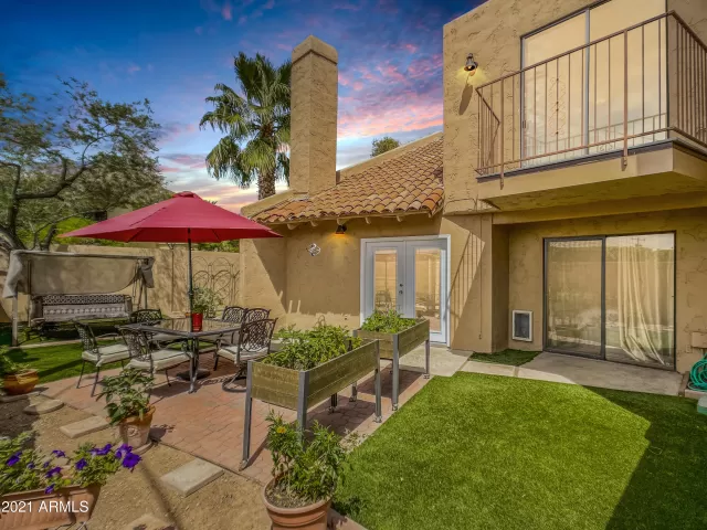 MLS: 6220749 Condo For Sale