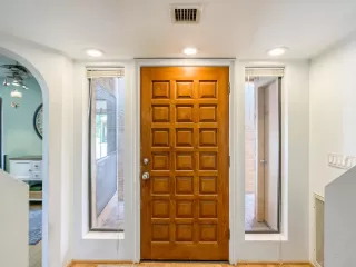 Photo #4: 6220749 Listing