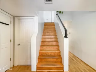 Photo #5: 6220749 Listing