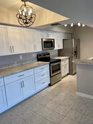 Photo #2: 6220766 Listing