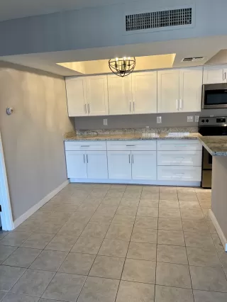 Photo #6: 6220766 Listing