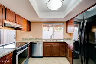 Photo #3: 6221089 Listing 