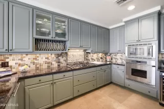 Photo #4: 6221118 Listing