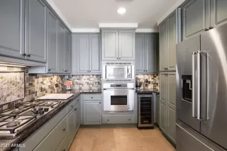 Photo #5: 6221118 Listing