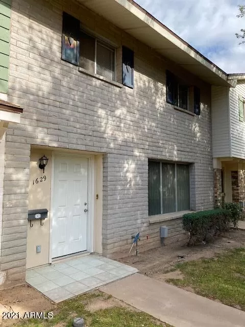 MLS: 6221180 Condo For Sale