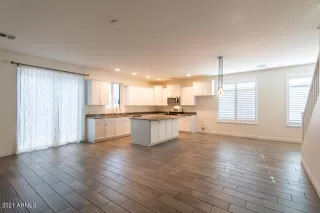 Photo #3: 6221378 Listing