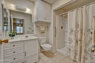Photo #4: 6221400 Listing 