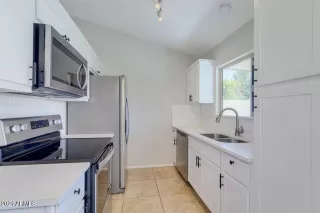 Photo #6: 6221518 Listing 