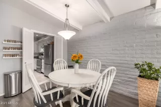 Photo #5: 6221580 Listing 