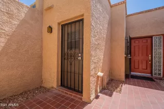 Photo #3: 6221702 Listing