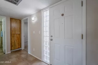 Photo #6: 6221702 Listing