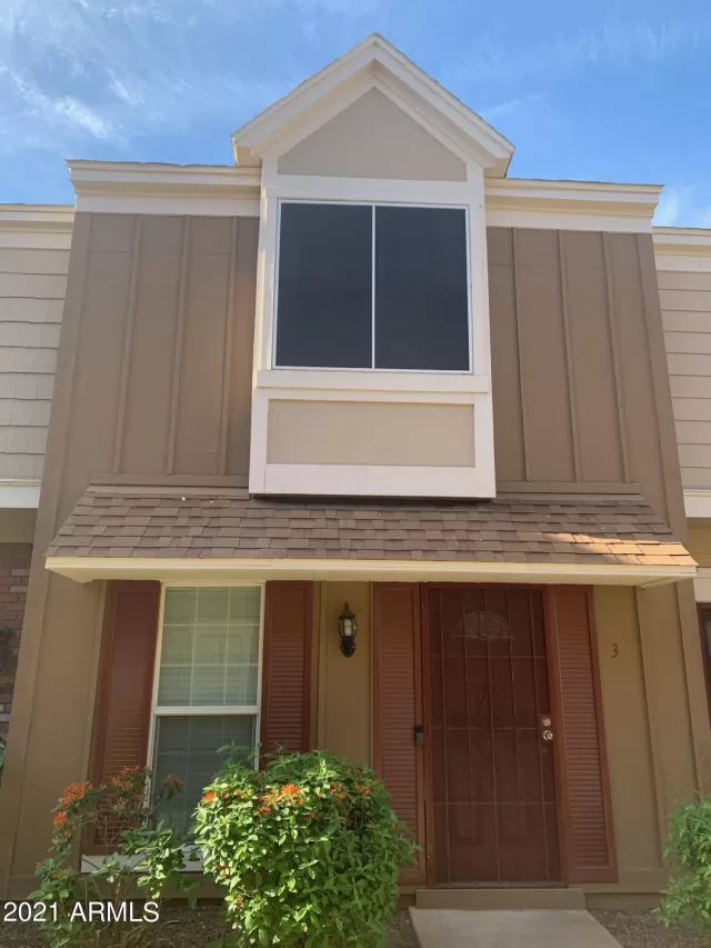 MLS: 6221791 Condo For Sale