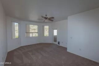 Photo #3: 6221798 Listing