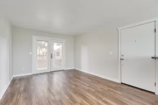 Photo #3: 6221974 Listing