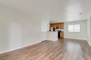 Photo #5: 6221974 Listing