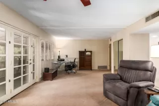 Photo #2: 6222064 Listing 