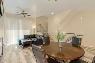 Photo #5: 6222106 Listing