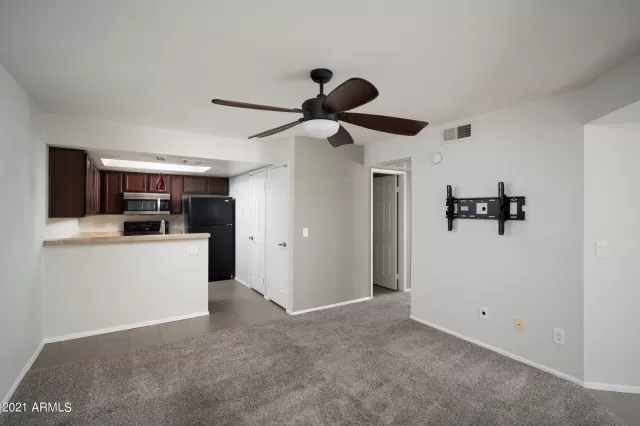 MLS: 6222148 Condo For Sale