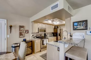 Photo #6: 6222263 Listing 