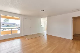 Photo #2: 6222289 Listing