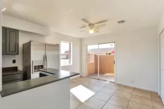 Photo #4: 6222289 Listing