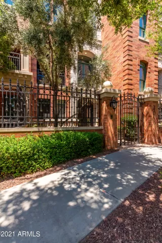 Photo #2: 6222327 Listing