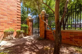 Photo #3: 6222327 Listing