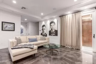 Photo #6: 6222327 Listing