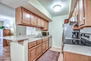 Photo #3: 6222356 Listing