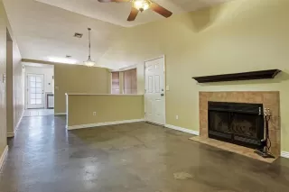 Photo #3: 6222639 Listing