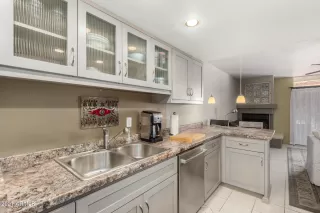 Photo #2: 6222720 Listing