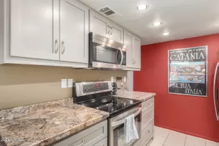 Photo #3: 6222720 Listing