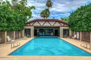 Photo #2: 6222782 Listing 