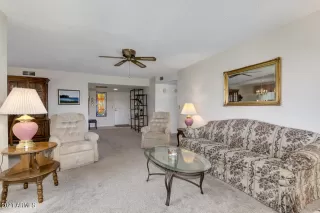 Photo #4: 6222791 Listing