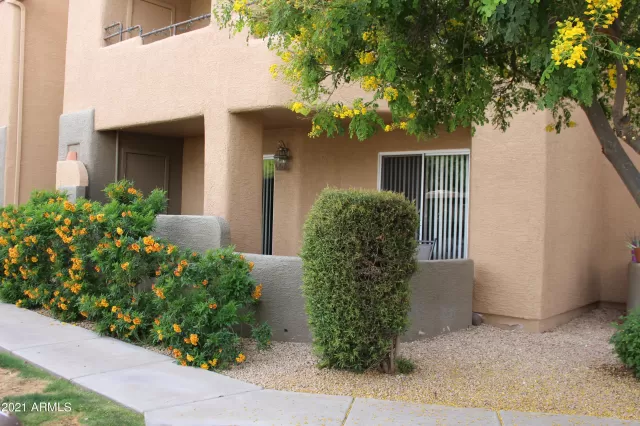 MLS: 6222995 Condo For Sale