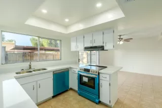 Photo #2: 6223080 Listing 