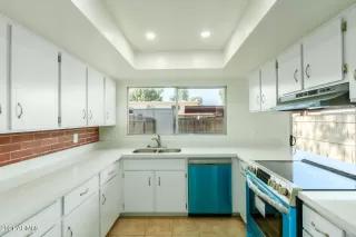 Photo #5: 6223080 Listing 