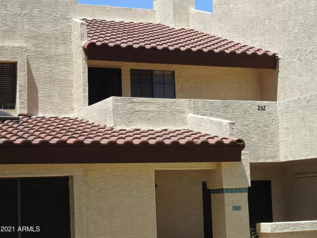 MLS: 6223103 Condo For Sale