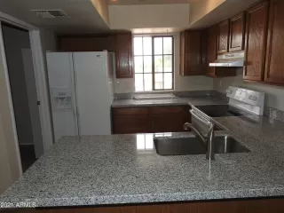 Photo #2: 6223103 Listing