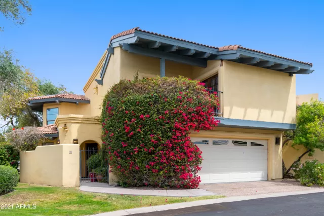 MLS: 6223141 Condo For Sale