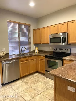 Photo #3: 6223248 Listing
